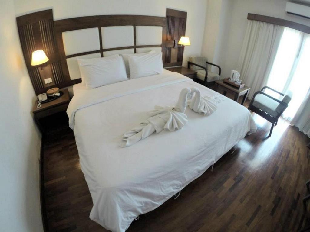 River City Hotel Mukdahan Esterno foto