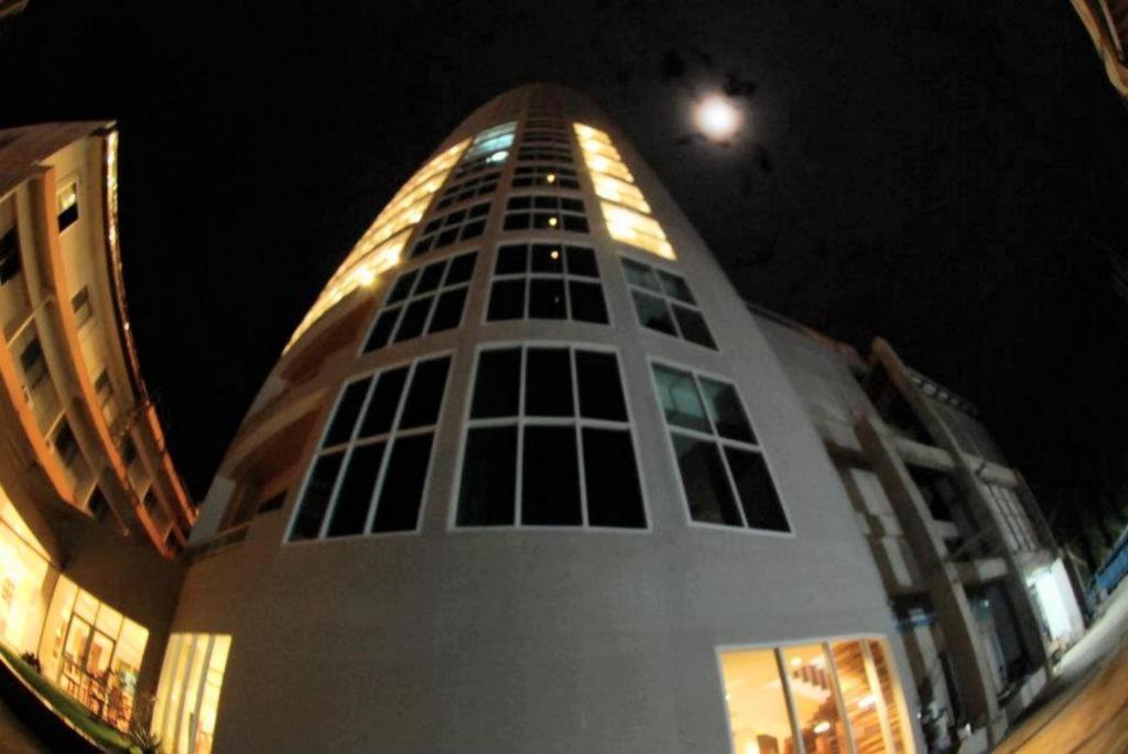 River City Hotel Mukdahan Esterno foto