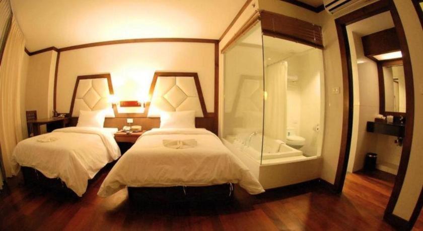 River City Hotel Mukdahan Esterno foto