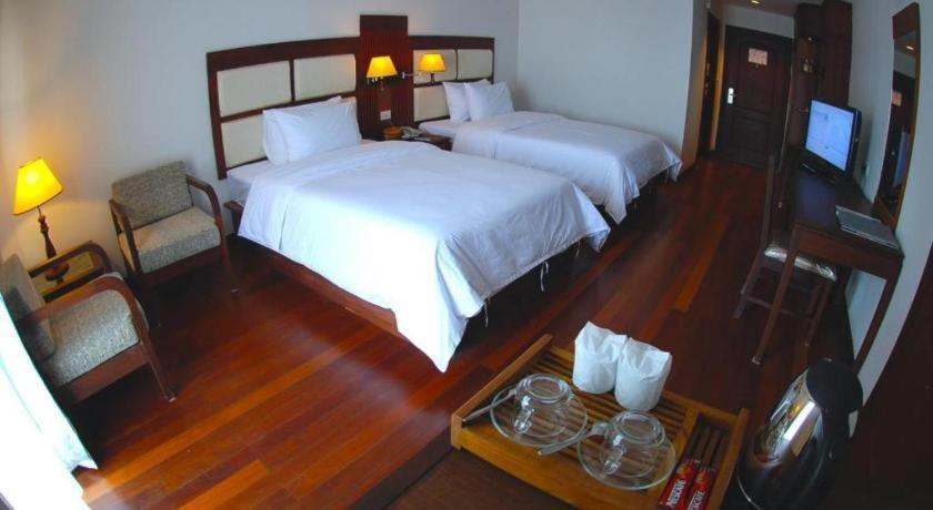 River City Hotel Mukdahan Esterno foto