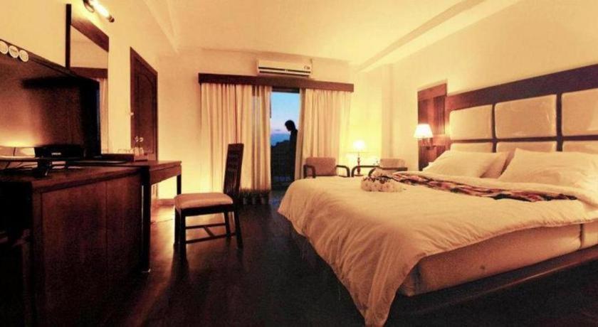 River City Hotel Mukdahan Esterno foto