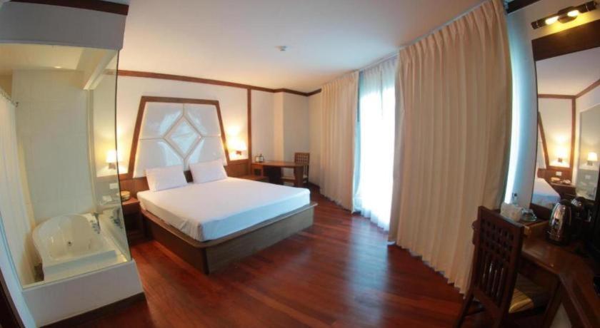 River City Hotel Mukdahan Esterno foto